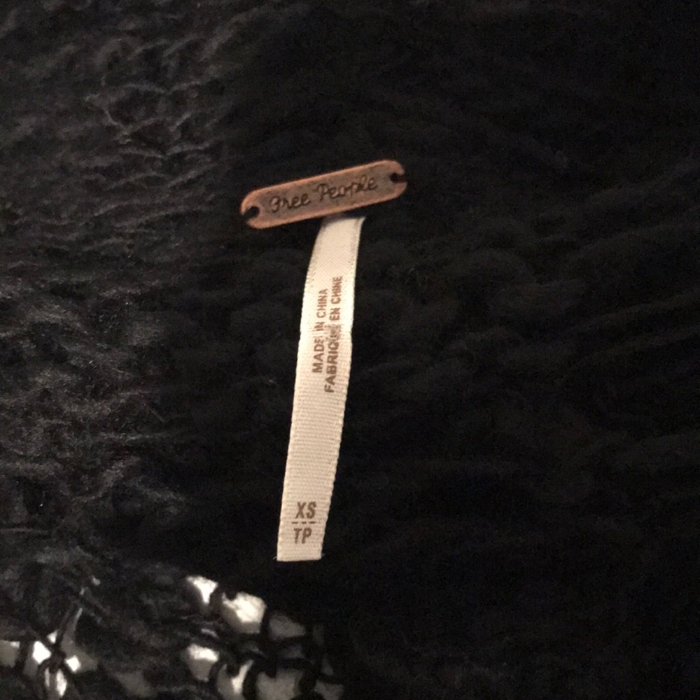 Free People sweater - Picture 6 of 6